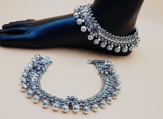 Oxidised Floral Motifs Anklet